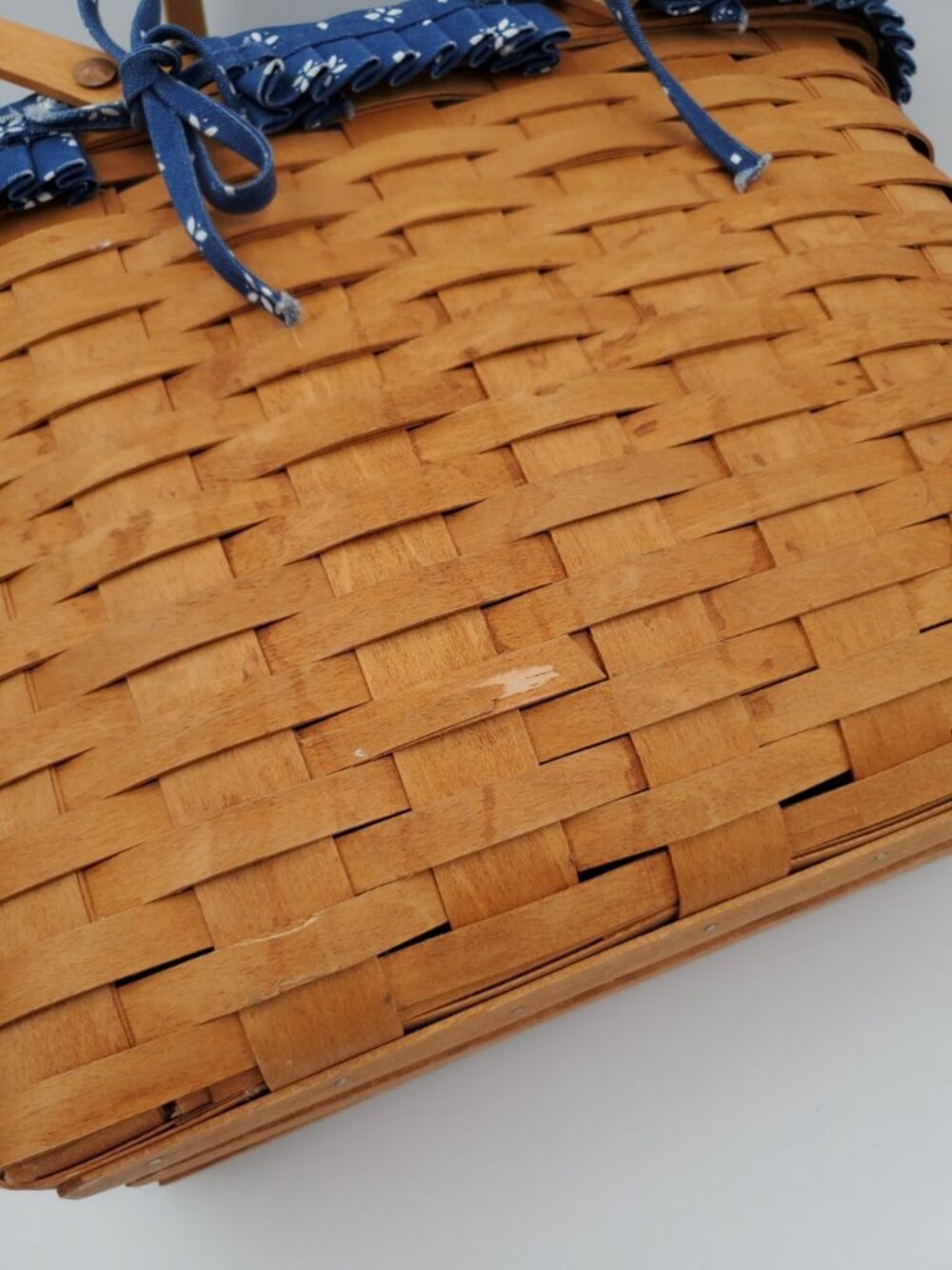 Longaberger 1994 Magazine Basket w/handle & liner. No plastic insert. Signed! - Picture 6 of 9
